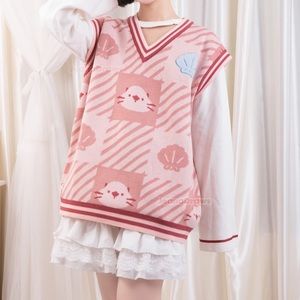 Lakko Otter, Sea Shell, Stripe Patterned Soft Knit Sweater Vest